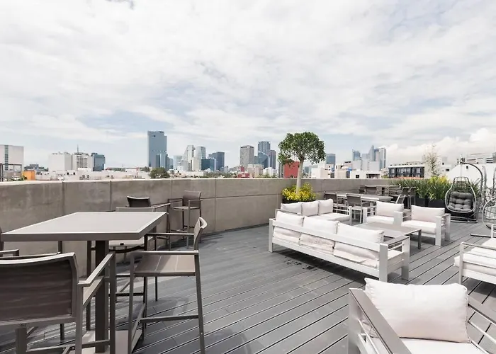 Apartamento Savor Views Over Breakfast At A Bold, Bohemian Escape *